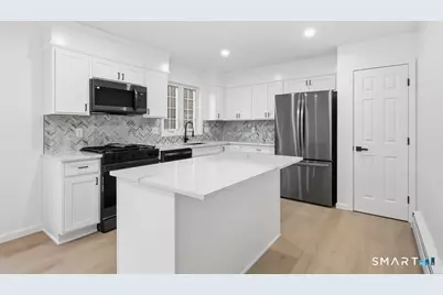 70 Victoria Court, Hamden, CT 06514 - Photo 1