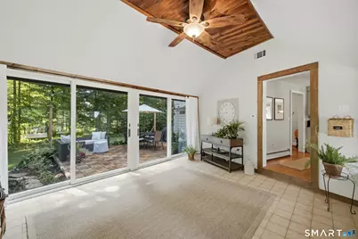 49 Apple Hill Road, West Hartford, CT 06117 - Photo 20