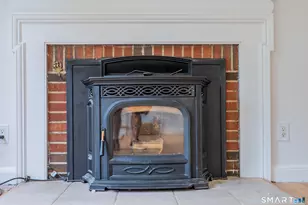 14 Ayres Dr, Stamford, CT 06905 - Photo 8