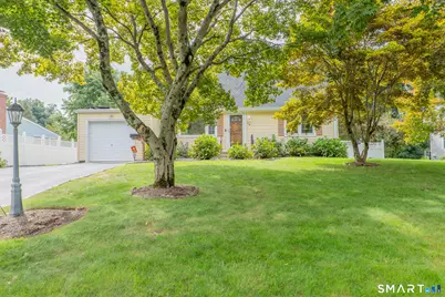 14 Ayres Drive, Stamford, CT 06905 - Photo 2