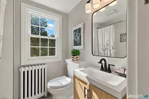 63 Rumford St, West Hartford, CT 06107 - Photo 24