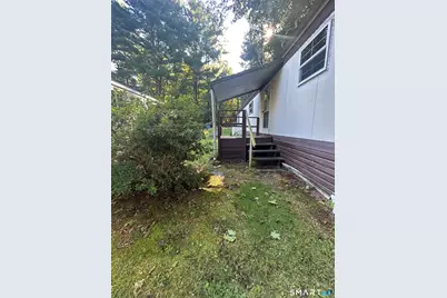 12 R and R Park, Killingly, CT 06241 - Photo 2