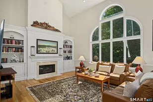 5 Lancaster Ct, Avon, CT 06001 - Photo 2