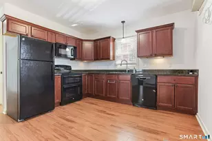 2 Coit St, New London, CT 06320 - Photo 22