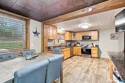 300 Francis Street, New Britain, CT 06053 - Photo 8