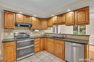 23 Silversmith Rd, Farmington, CT 06085 - Photo 12