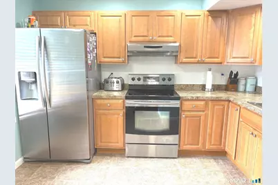 166 Old Brookfield Road #33-1, Danbury, CT 06811 - Photo 8
