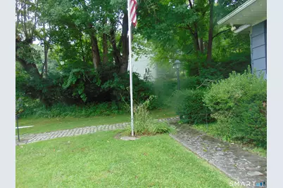 101 Birchwood Street, Waterbury, CT 06708 - Photo 28