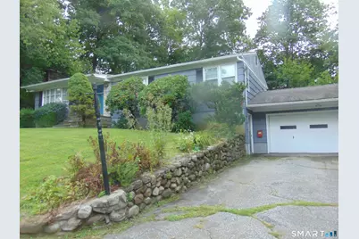 101 Birchwood Street, Waterbury, CT 06708 - Photo 6