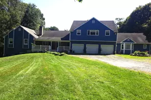 121 Picketts Ridge Rd, Redding, CT 06896 - Photo 1