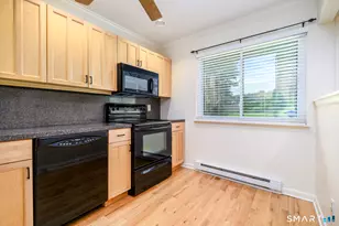 19 Woodway Rd, Stamford, CT 06907 - Photo 6