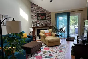 19 Vicki Ln, Colchester, CT 06415 - Photo 4