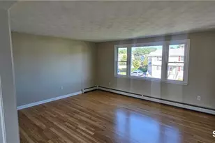 230 Oakland Ave, New Britain, CT 06053 - Photo 6