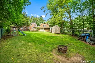 42 Oakwood St, Enfield, CT 06082 - Photo 32