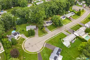 11 Schenone Ct, Plainville, CT 06062 - Photo 32