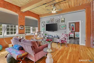 10 Main St, Berlin, CT 06037 - Photo 1