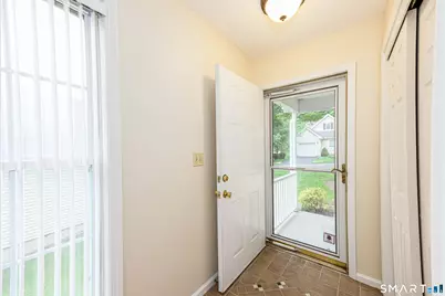 25 Hamden Hills Drive #23, Hamden, CT 06518 - Photo 4