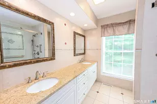 25 Hamden Hills Dr, Hamden, CT 06518 - Photo 16