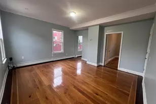 113 Milne St, Bridgeport, CT 06604 - Photo 2
