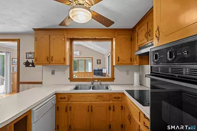 72 Occum Lane, Montville, CT 06382 - Photo 10