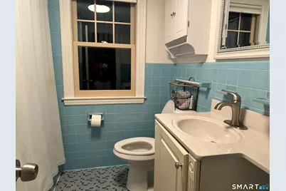 32 Hilltop Terrace, North Haven, CT 06473 - Photo 14
