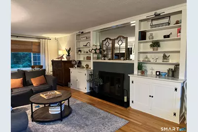 32 Hilltop Terrace, North Haven, CT 06473 - Photo 6