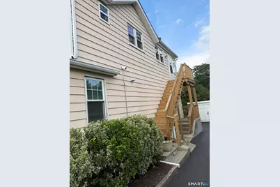 16 Raymond Street, New Canaan, CT 06840 - Photo 2