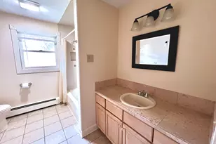 21 Cheryl Dr, Waterbury, CT 06708 - Photo 10