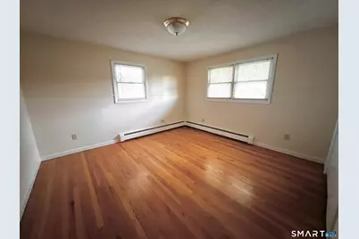 21 Cheryl Drive, Waterbury, CT 06708 - Photo 8