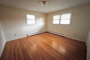 21 Cheryl Dr, Waterbury, CT 06708 - Photo 8