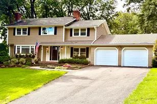 4 Autumn Ln, Plainville, CT 06062 - Photo 1