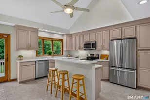 32 Deer Meadow, Tolland, CT 06084 - Photo 8