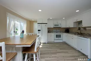 18 Dorothy Rd, Westbrook, CT 06498 - Photo 6