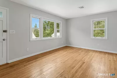 85 Burwood Avenue, Stamford, CT 06902 - Photo 22