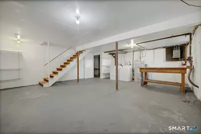 85 Burwood Avenue, Stamford, CT 06902 - Photo 14