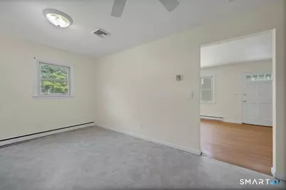 85 Burwood Avenue, Stamford, CT 06902 - Photo 8