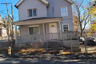 110 Sperry St, Waterbury, CT 06710 - Photo 4