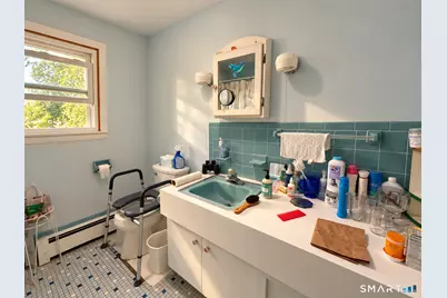 28 Fellows Street, Stonington, CT 06379 - Photo 8