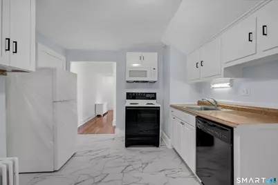 78 Lancaster Road #3, West Hartford, CT 06119 - Photo 2