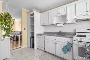 4 Van Zant St, Norwalk, CT 06855 - Photo 8