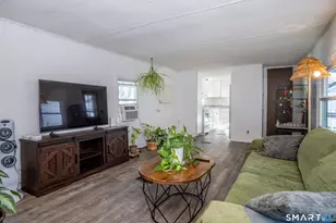 9 Main St, South Windsor, CT 06074 - Photo 2