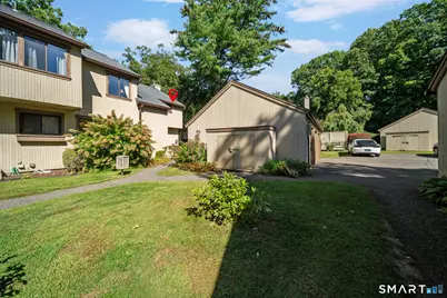 6 Upper Commons #6, Woodbury, CT 06798 - Photo 2