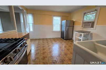 34 Grassy Plain Street #3, Bethel, CT 06801 - Photo 4