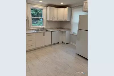 11 High Ridge Drive, Bridgeport, CT 06606 - Photo 2