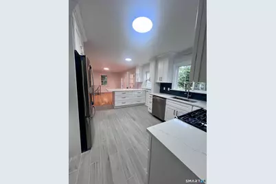 60 Thurston Street, Bridgeport, CT 06605 - Photo 10