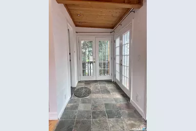 60 Thurston Street, Bridgeport, CT 06605 - Photo 18