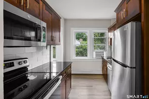 19 Maple Ave N, Westport, CT 06880 - Photo 4