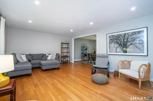 9 Maple Edge Dr, Bloomfield, CT 06002 - Photo 4