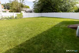 33 Hartman Ave, East Haven, CT 06512 - Photo 18