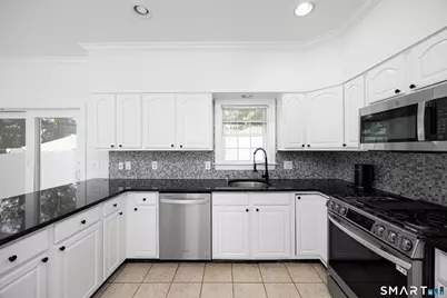 806 Hope Street #1, Stamford, CT 06907 - Photo 4